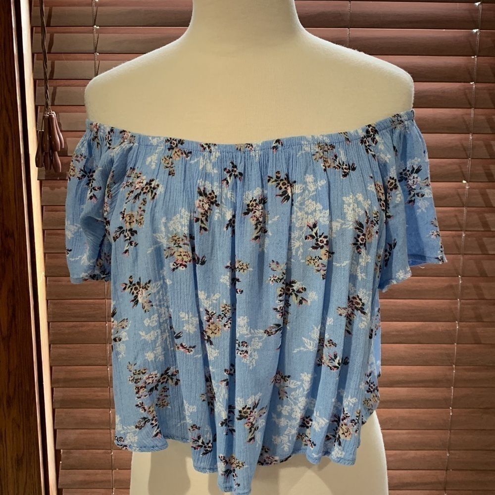 Iris floral print crop top off the shoulder, Medium